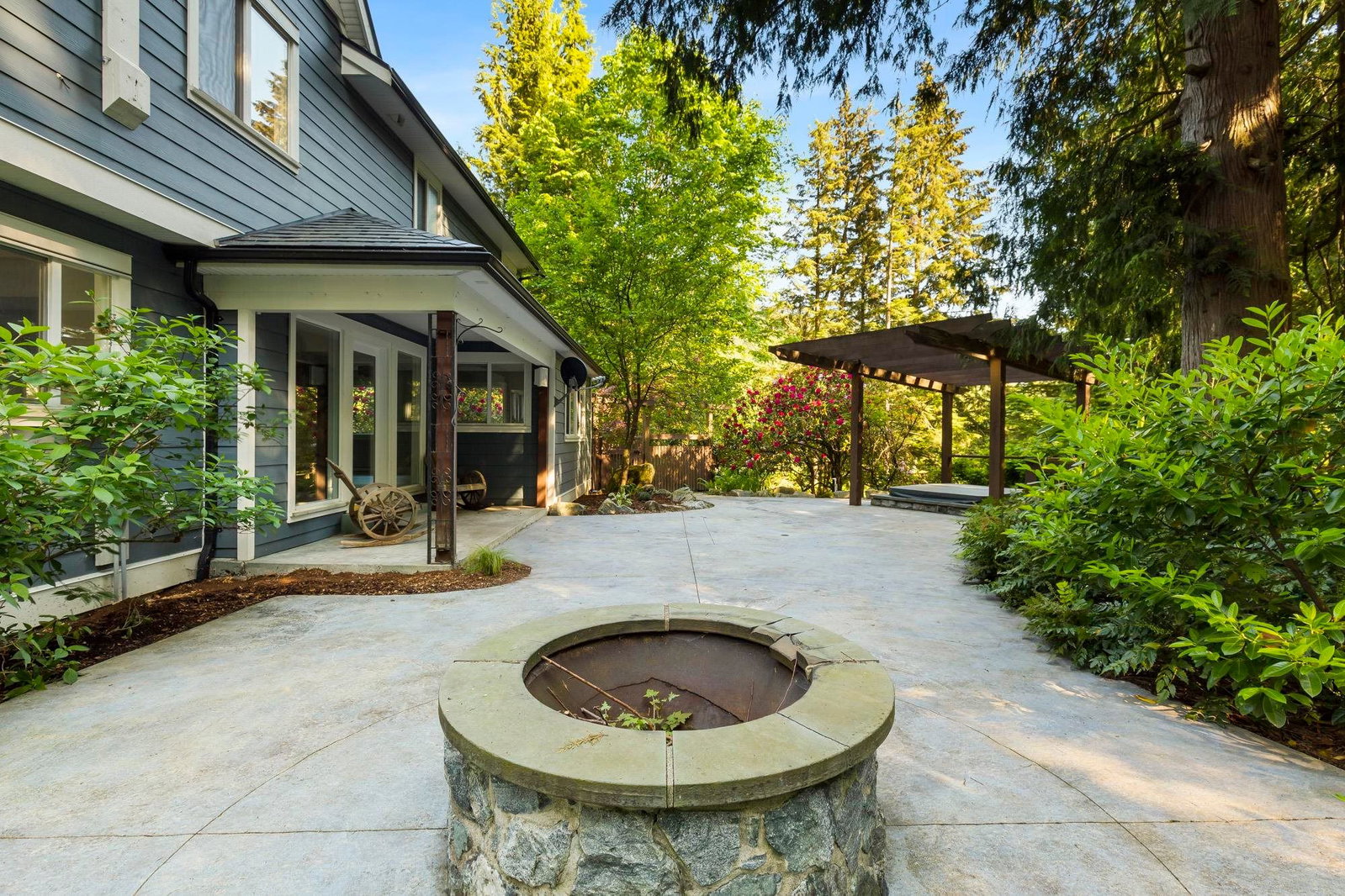 Listing Image 19