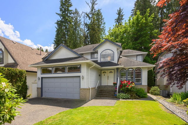 3910 Ambleside Close