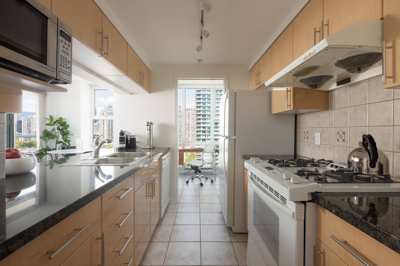 Listing Image 18
