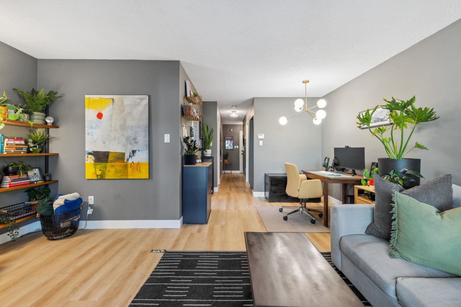 Listing Image 6