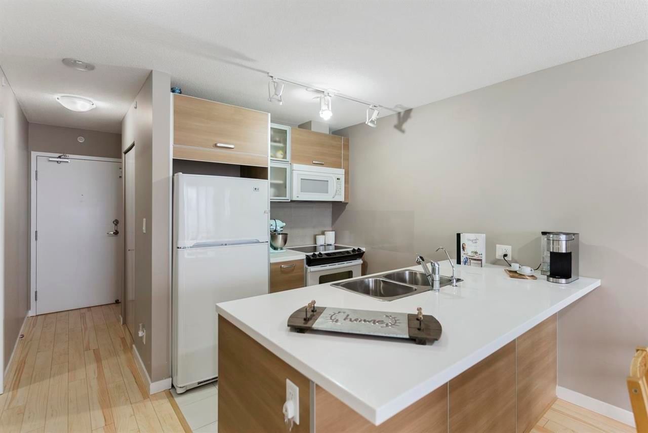 Listing Image 9