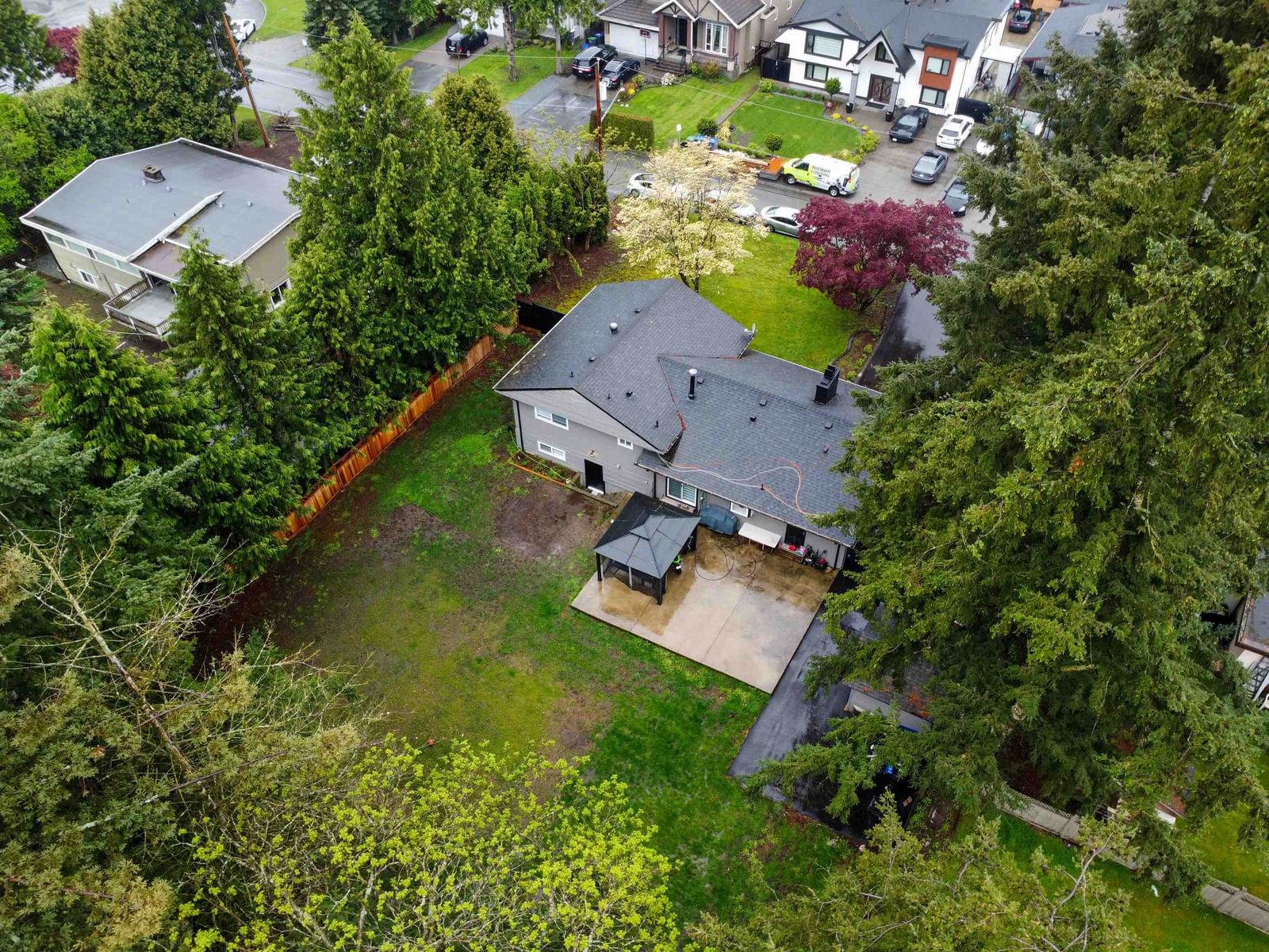Listing Image 6