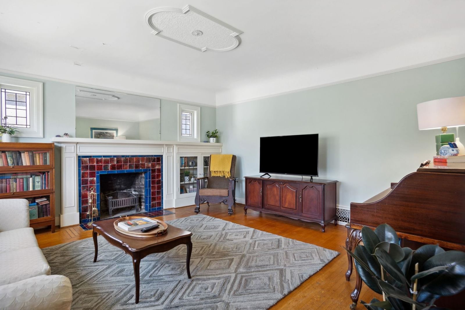 Listing Image 5