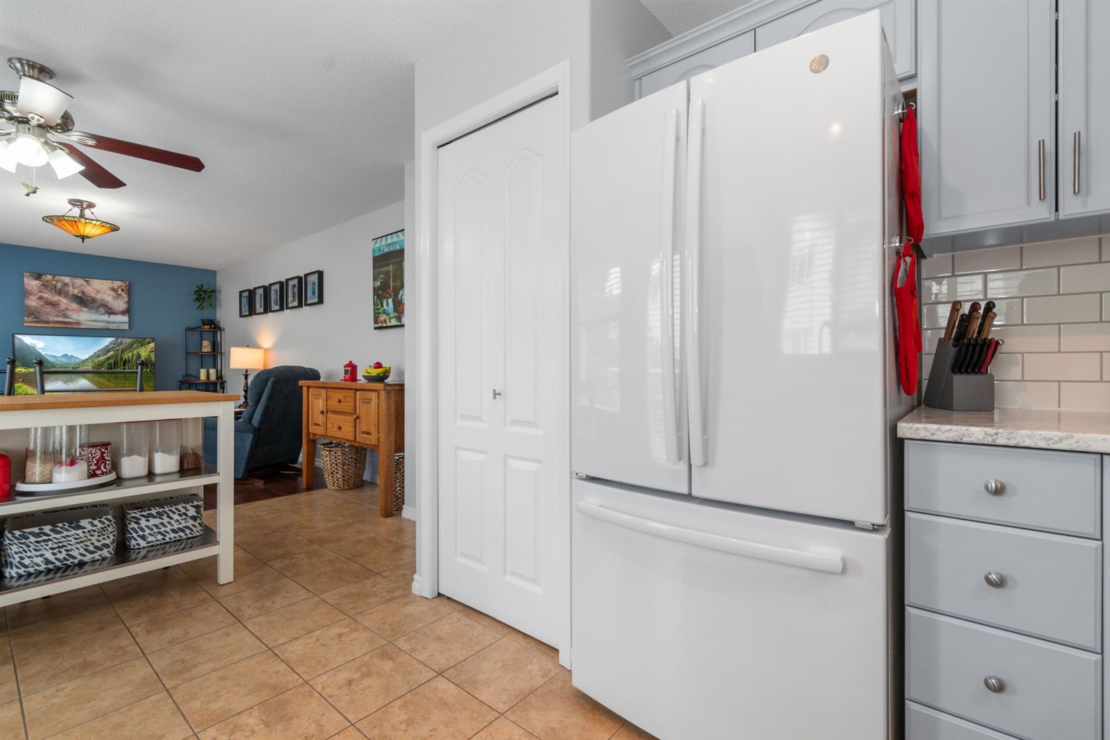Listing Image 16