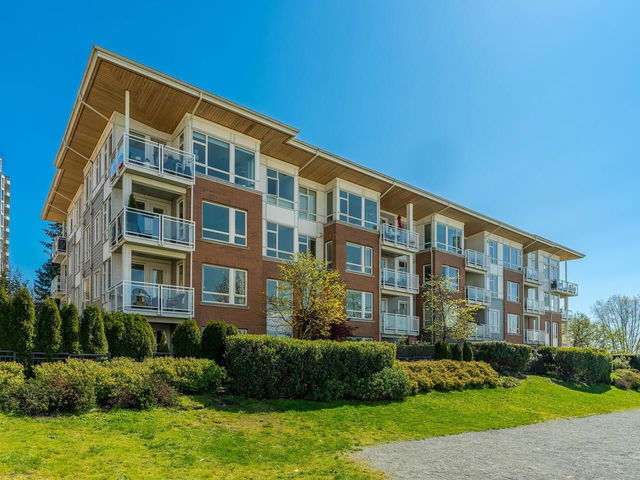 203 - 717 Chesterfield Avenue