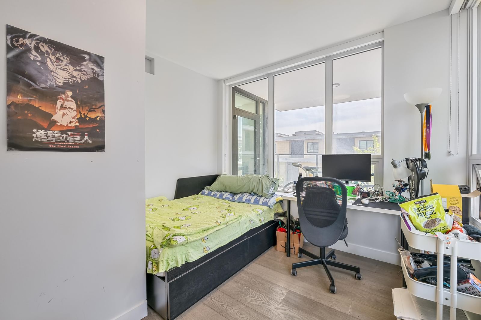Listing Image 10