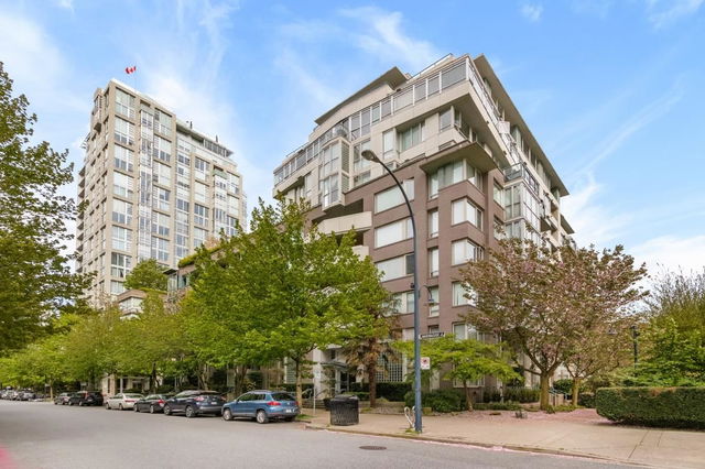307 - 1288 Marinaside Crescent