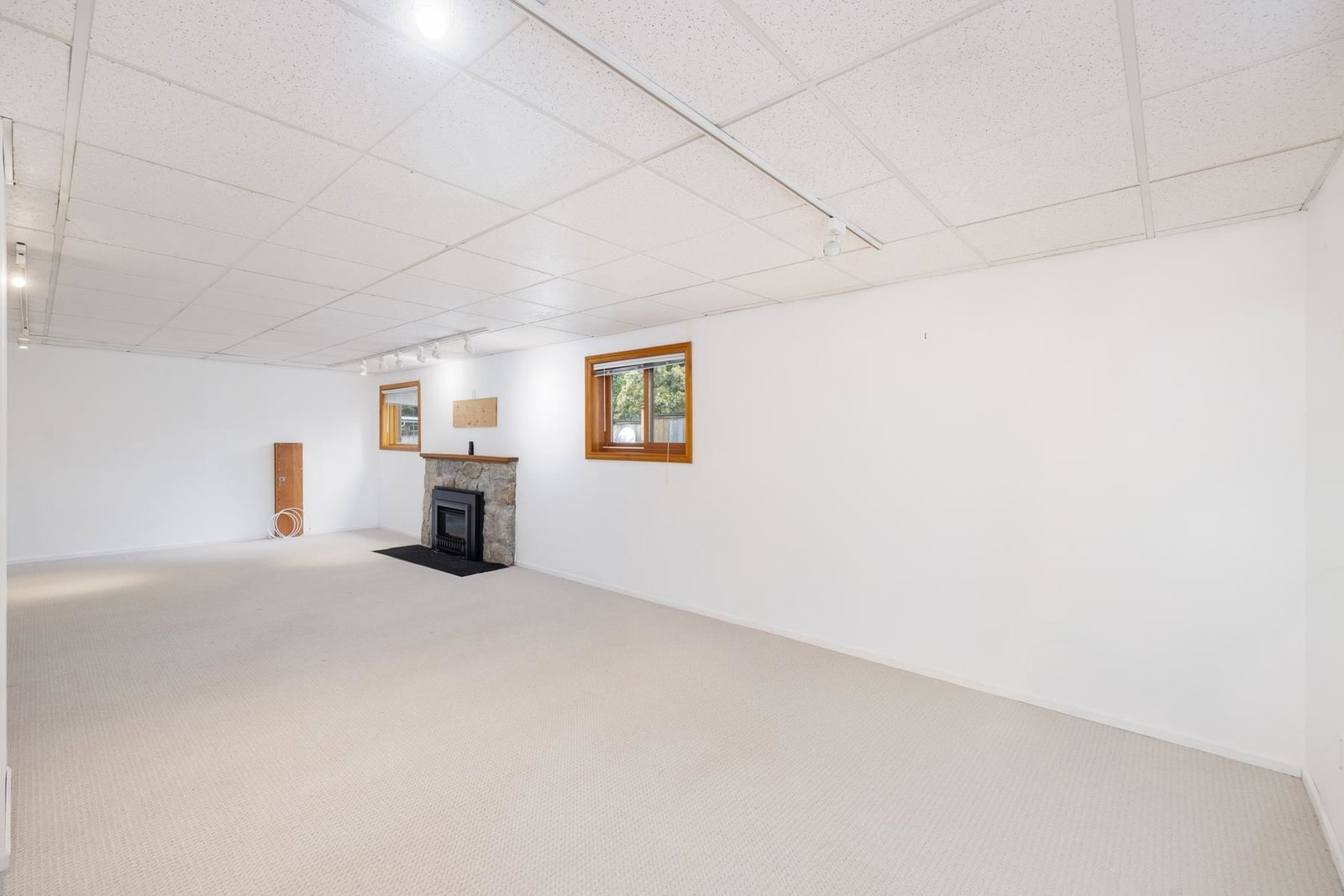 Listing Image 28
