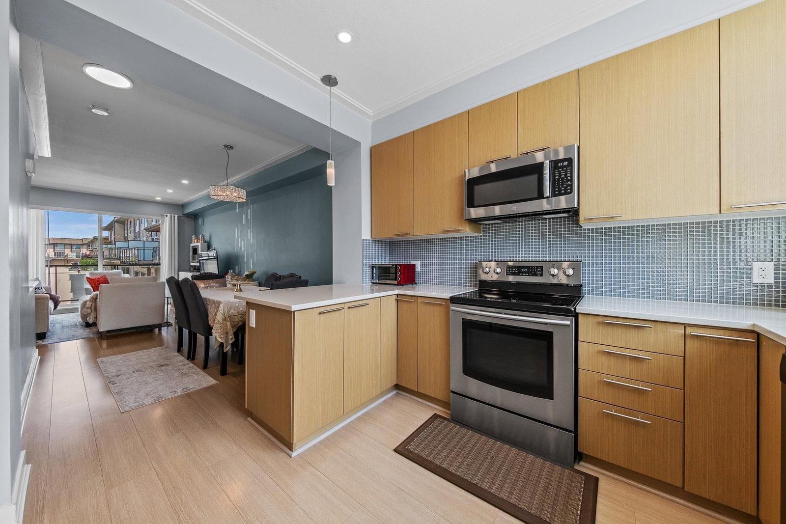 Listing Image 13