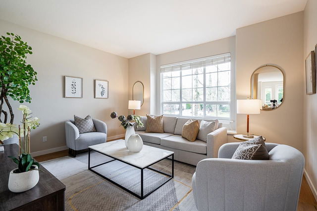 3338 Rosemary Heights Crescent