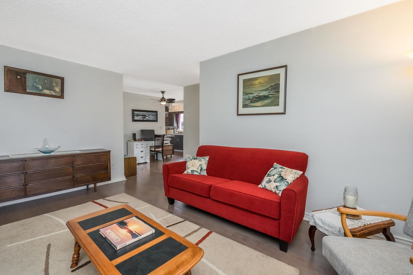 Listing Image 9