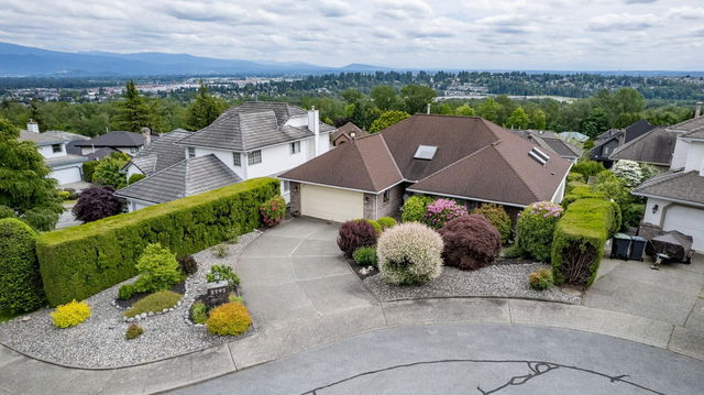 2792 Redfern Place
