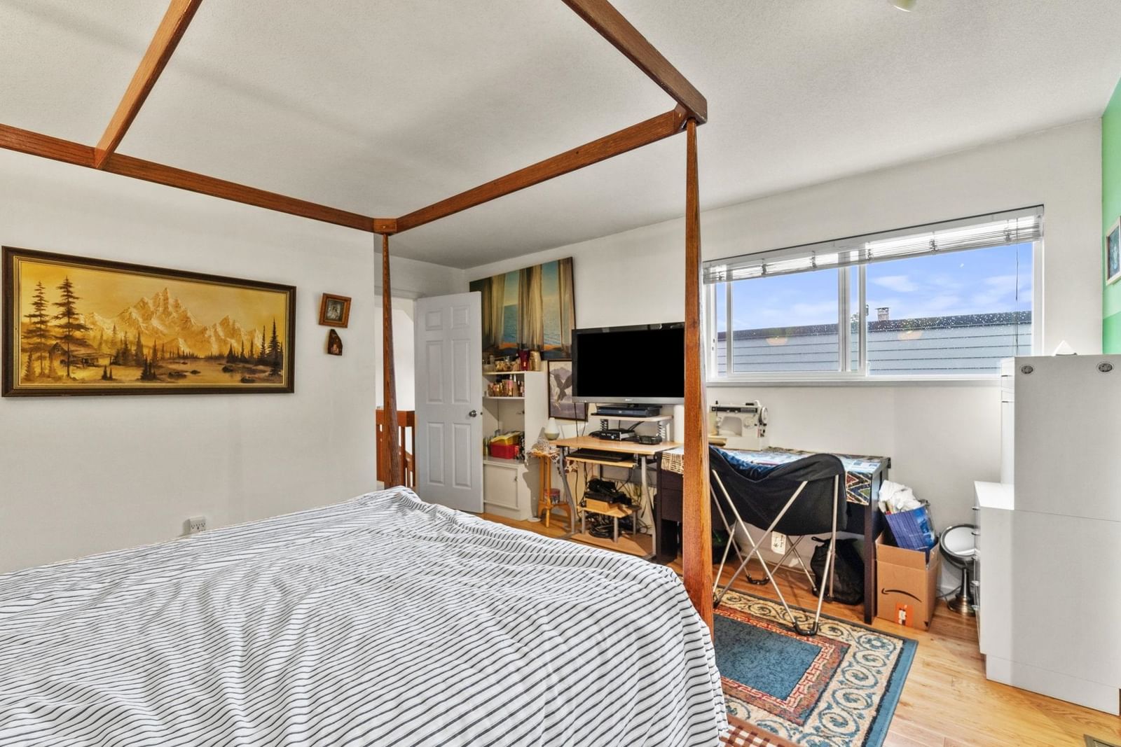 Listing Image 16