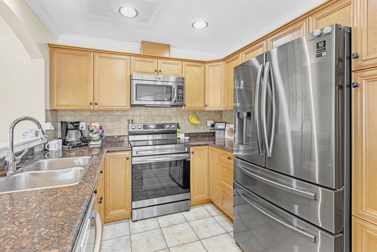 Listing Image 5