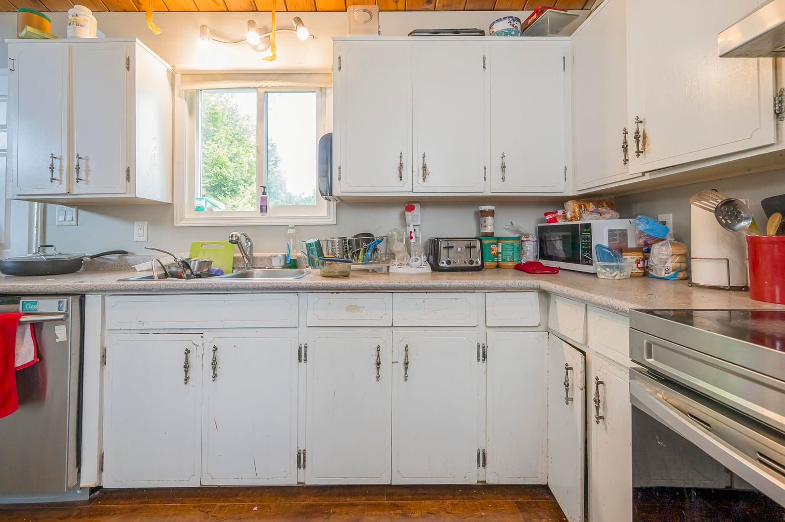 Listing Image 10