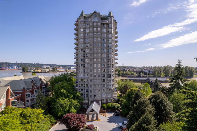 404 - 1250 Quayside Drive