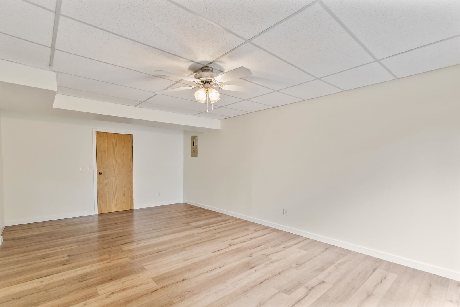 Listing Image 30