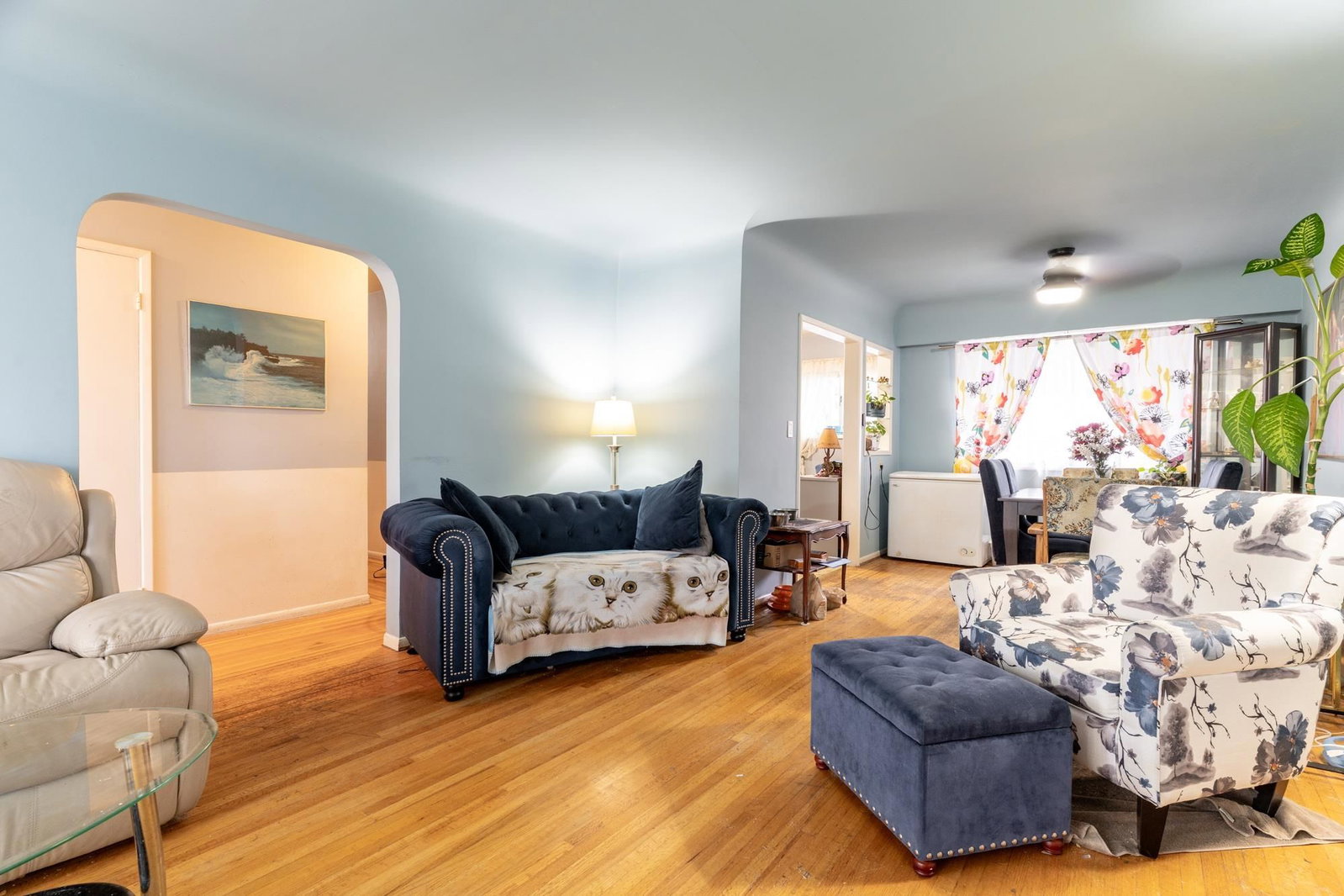 Listing Image 6
