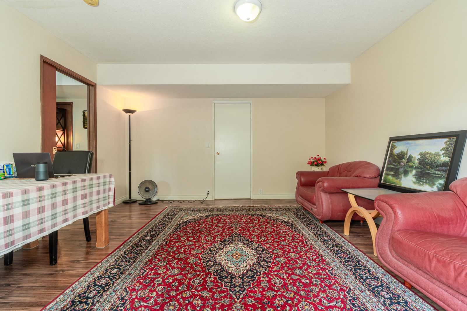 Listing Image 23
