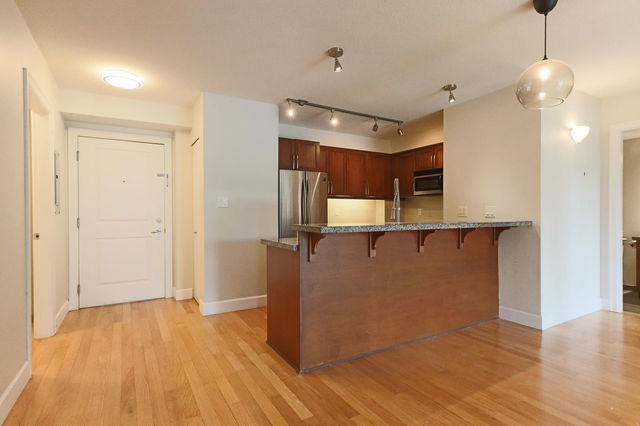 405 - 3811 Hastings Street