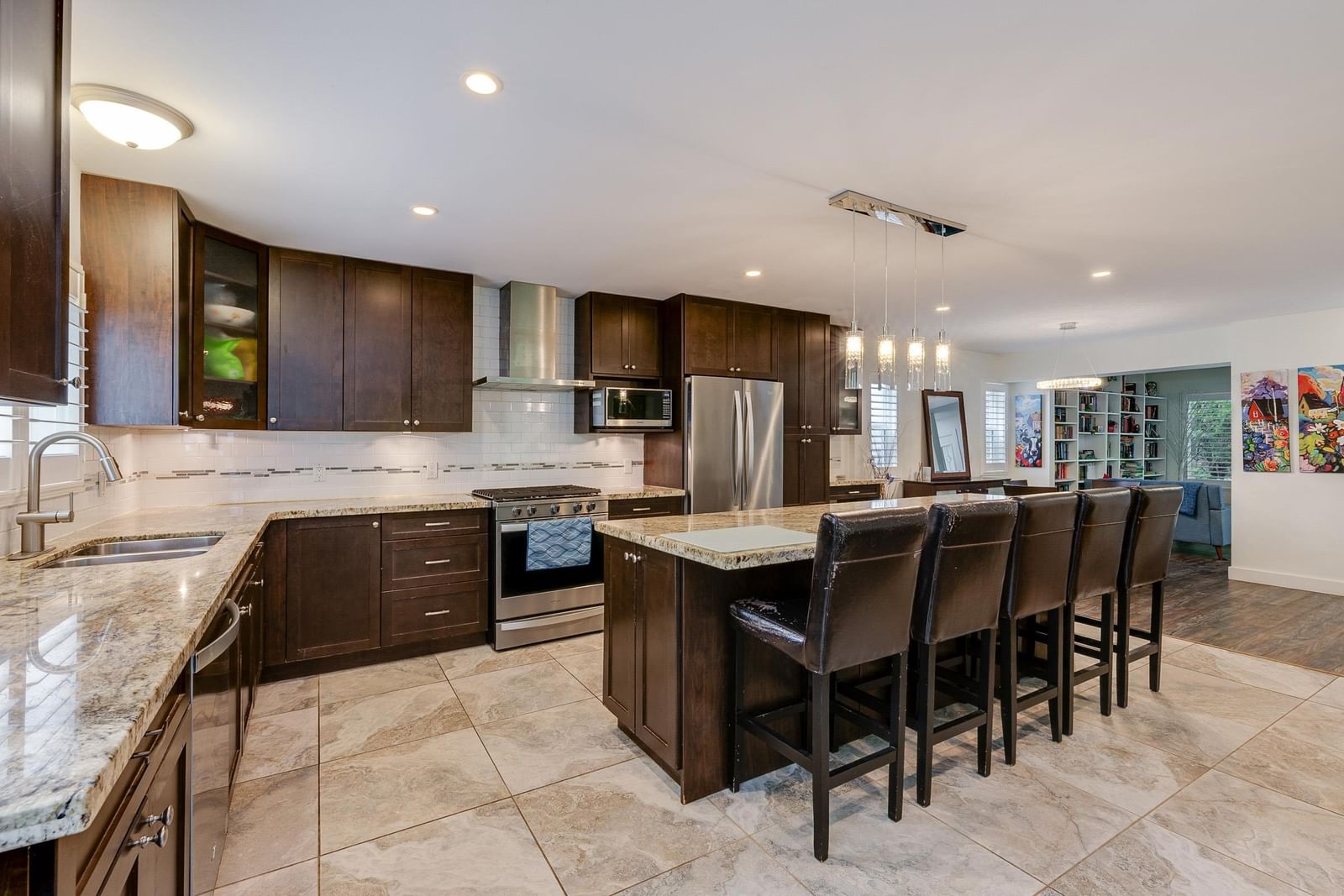 Listing Image 15
