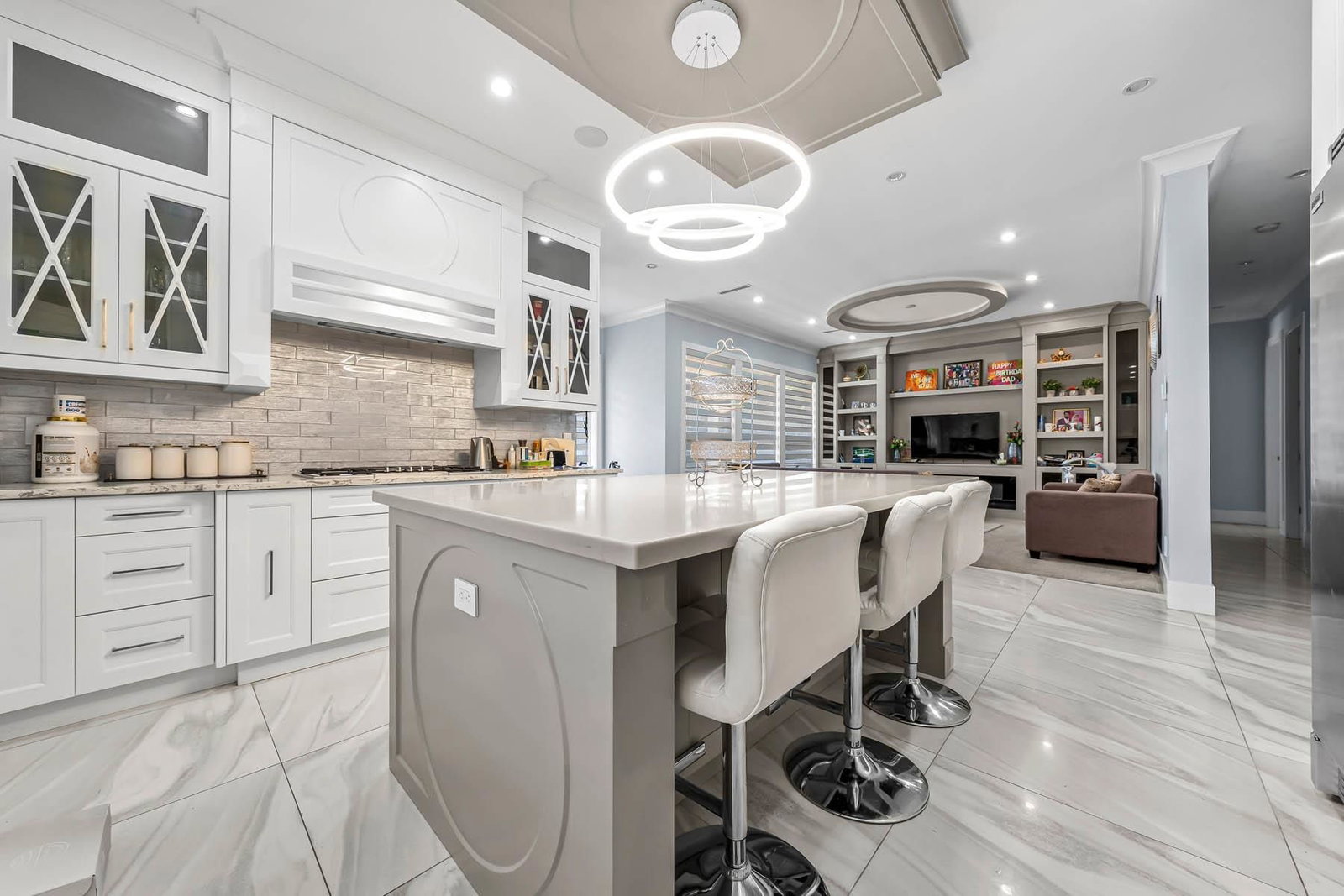 Listing Image 9