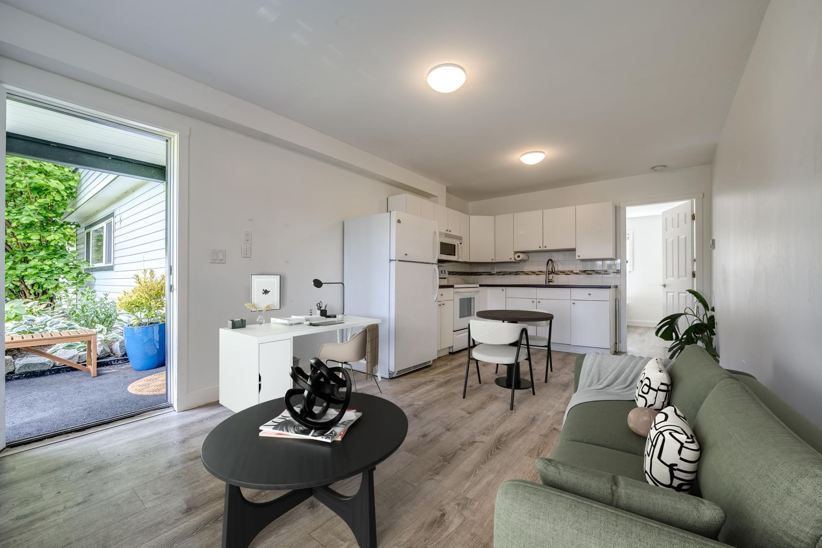 Listing Image 19