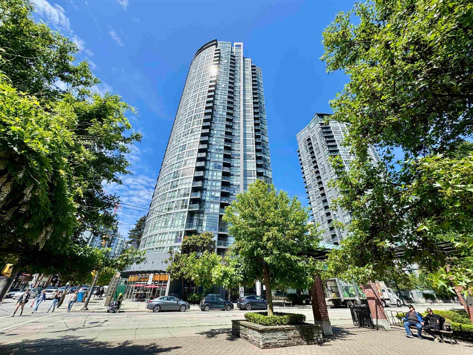 Listing Image 1