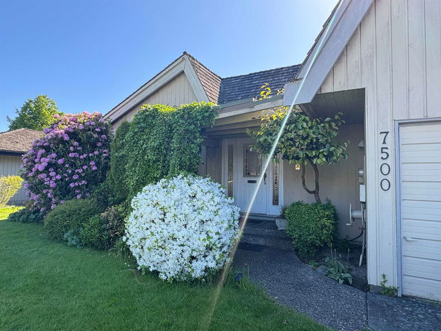 7500 Glacier Crescent