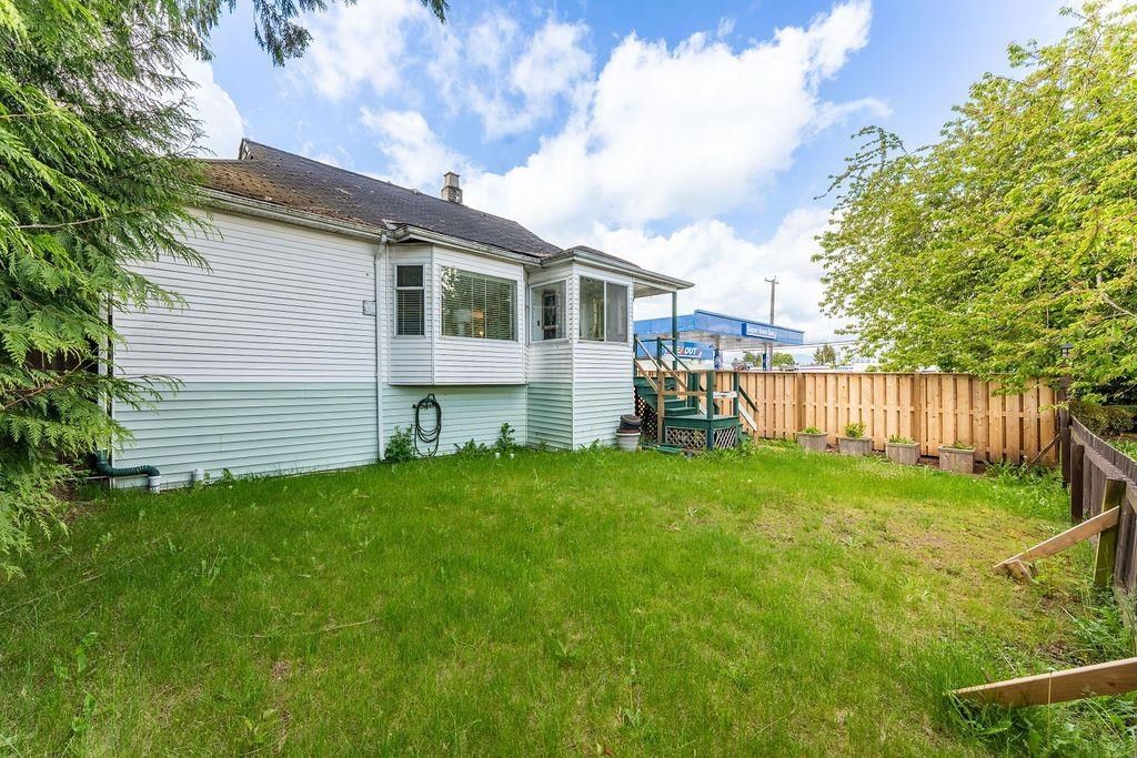 Listing Image 3