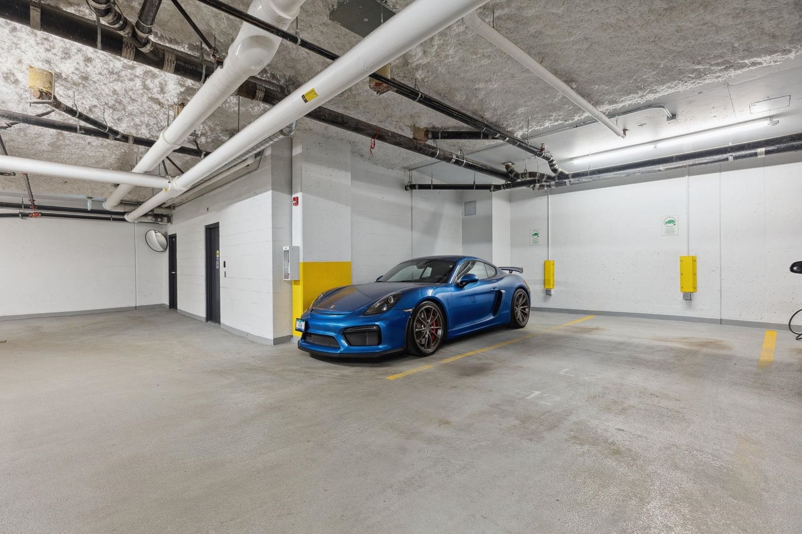 Listing Image 22
