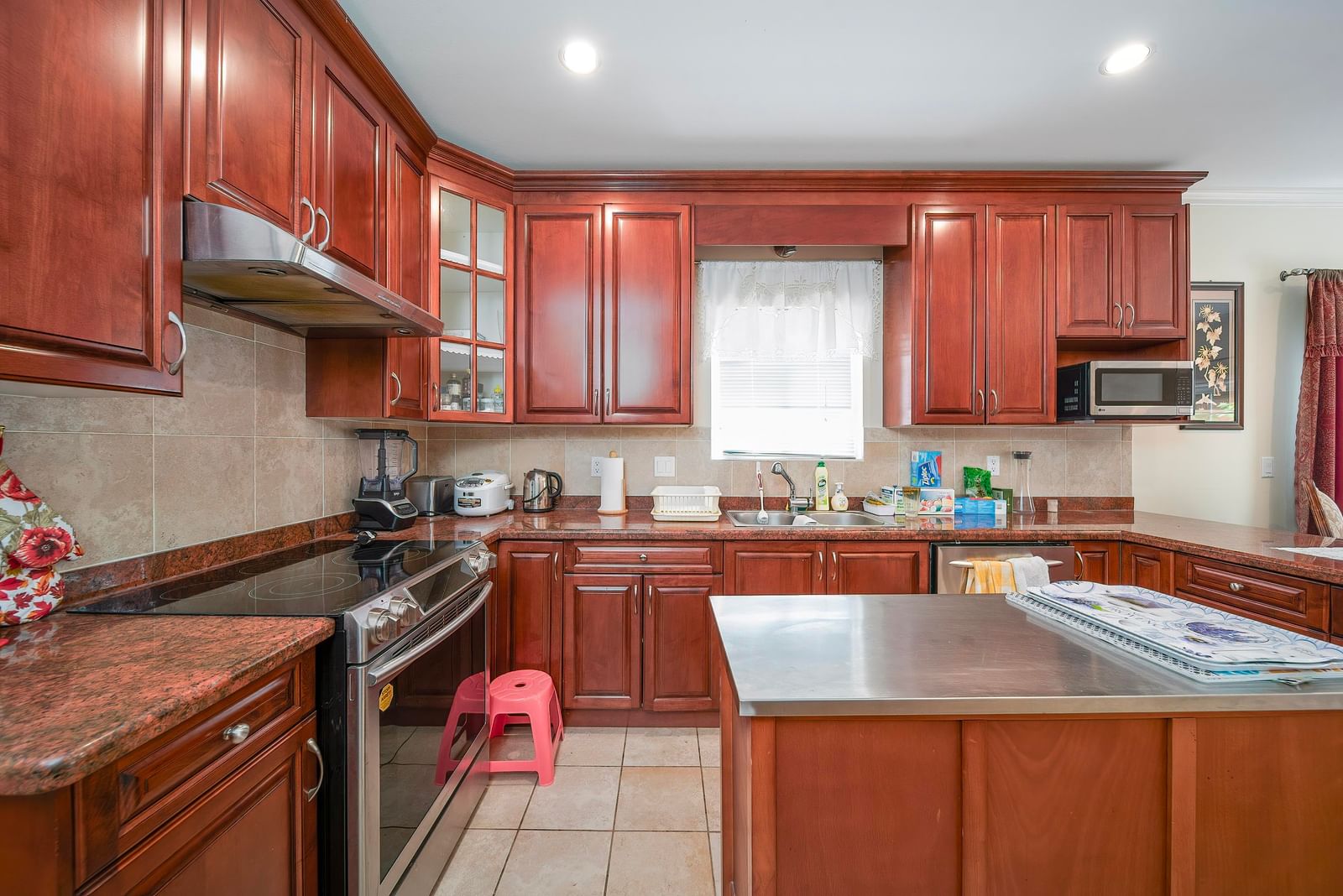 Listing Image 10