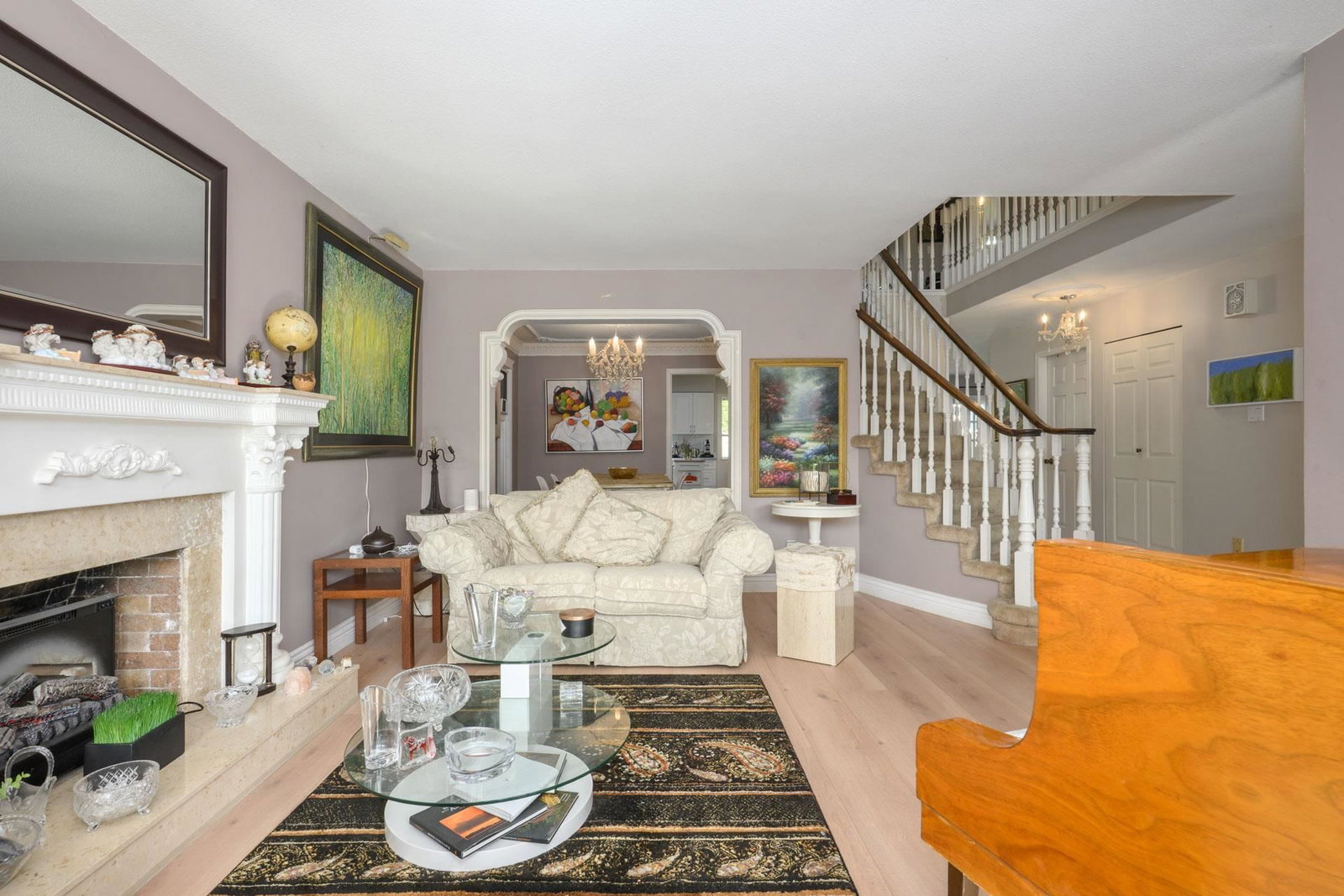 Listing Image 6