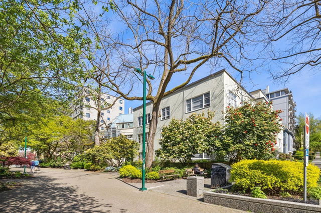 204 - 1565 Burnaby Street