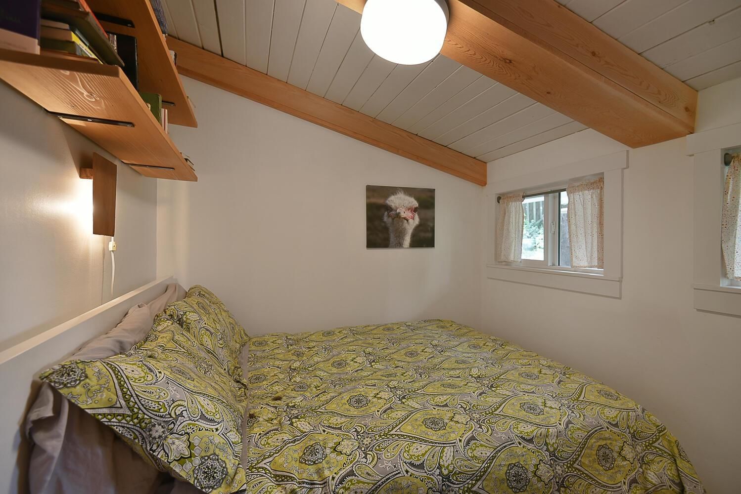 Listing Image 12