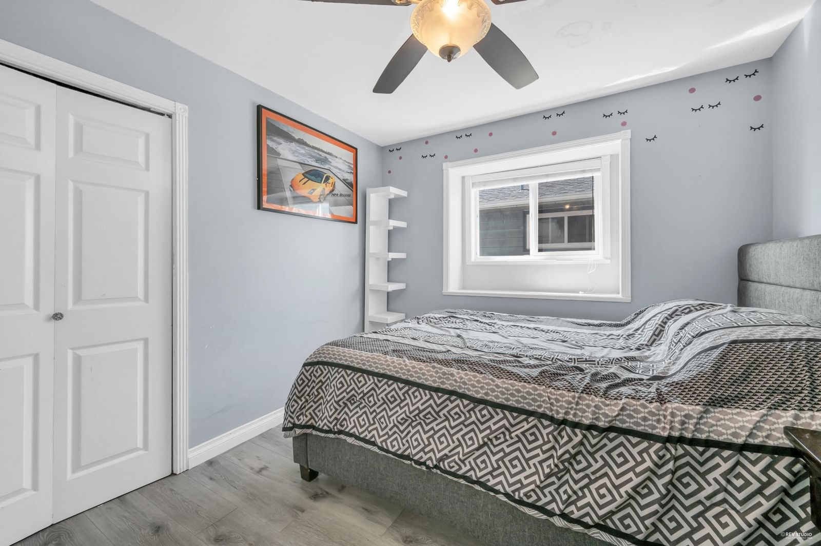 Listing Image 18