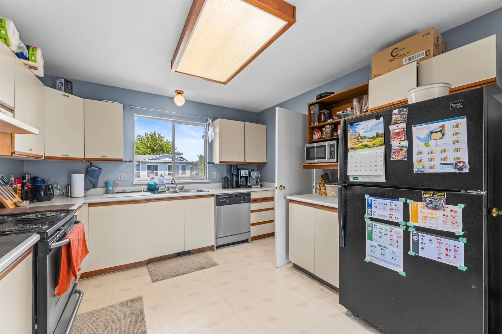 Listing Image 13