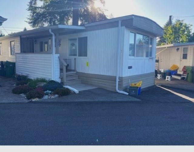 7 - 24330 Fraser Highway