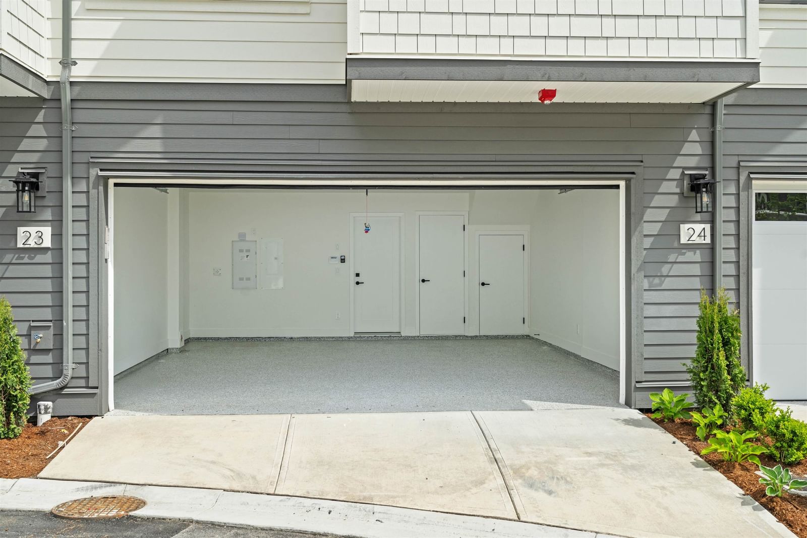 Listing Image 37