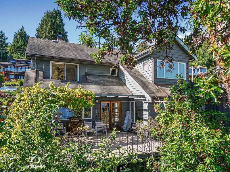 1124 Point Road, Gibsons, British Columbia