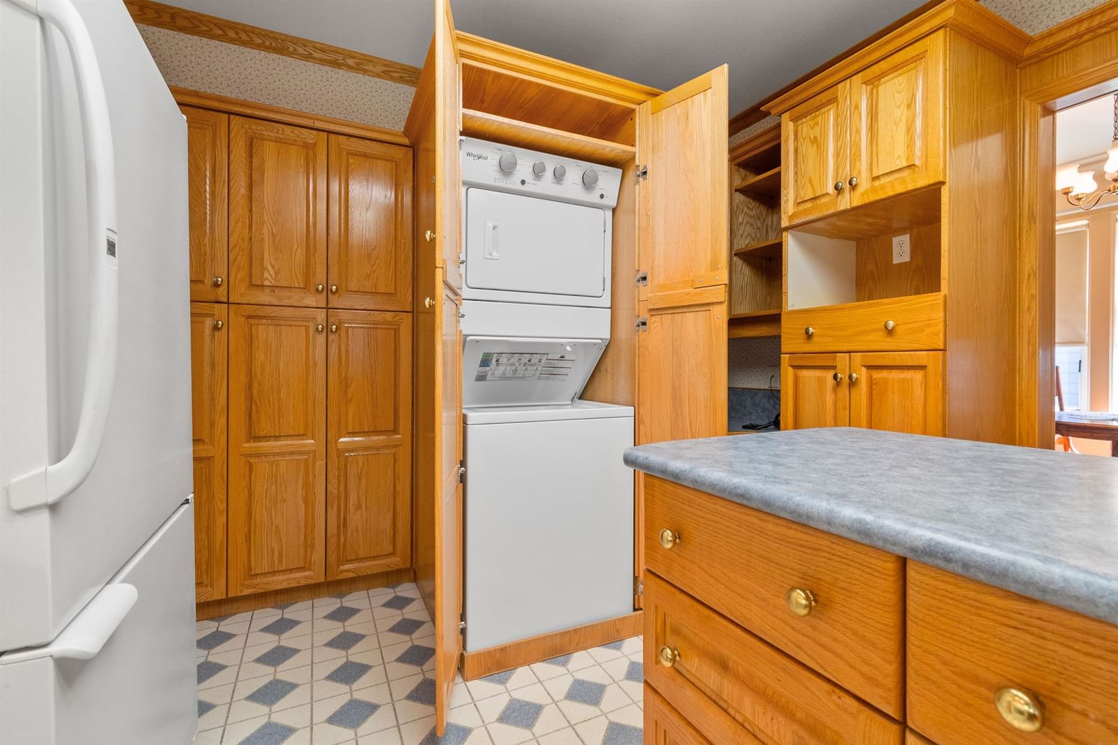 Listing Image 19