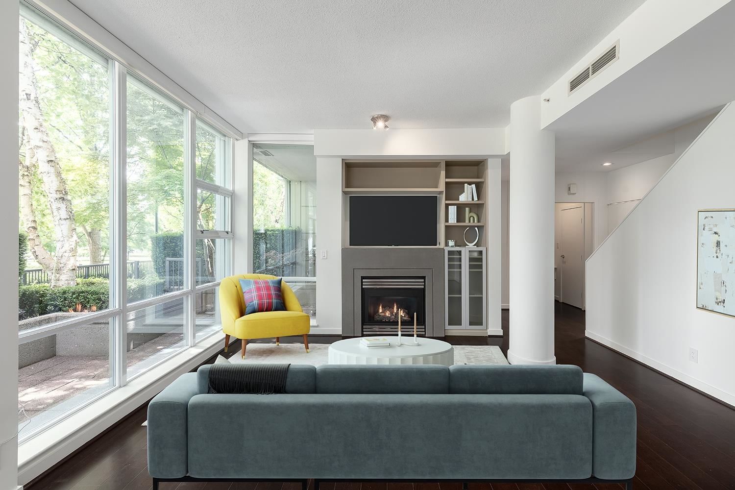 Listing Image 10