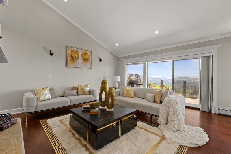 1521 Chartwell Drive, West Vancouver, V7S 2R9 | Image 3