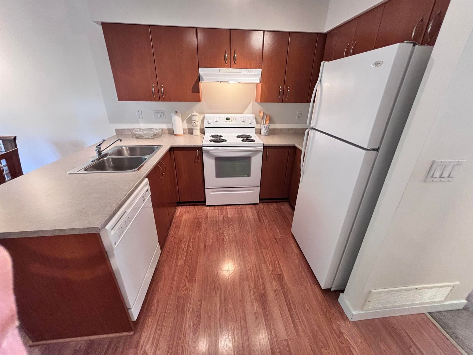 Listing Image 18