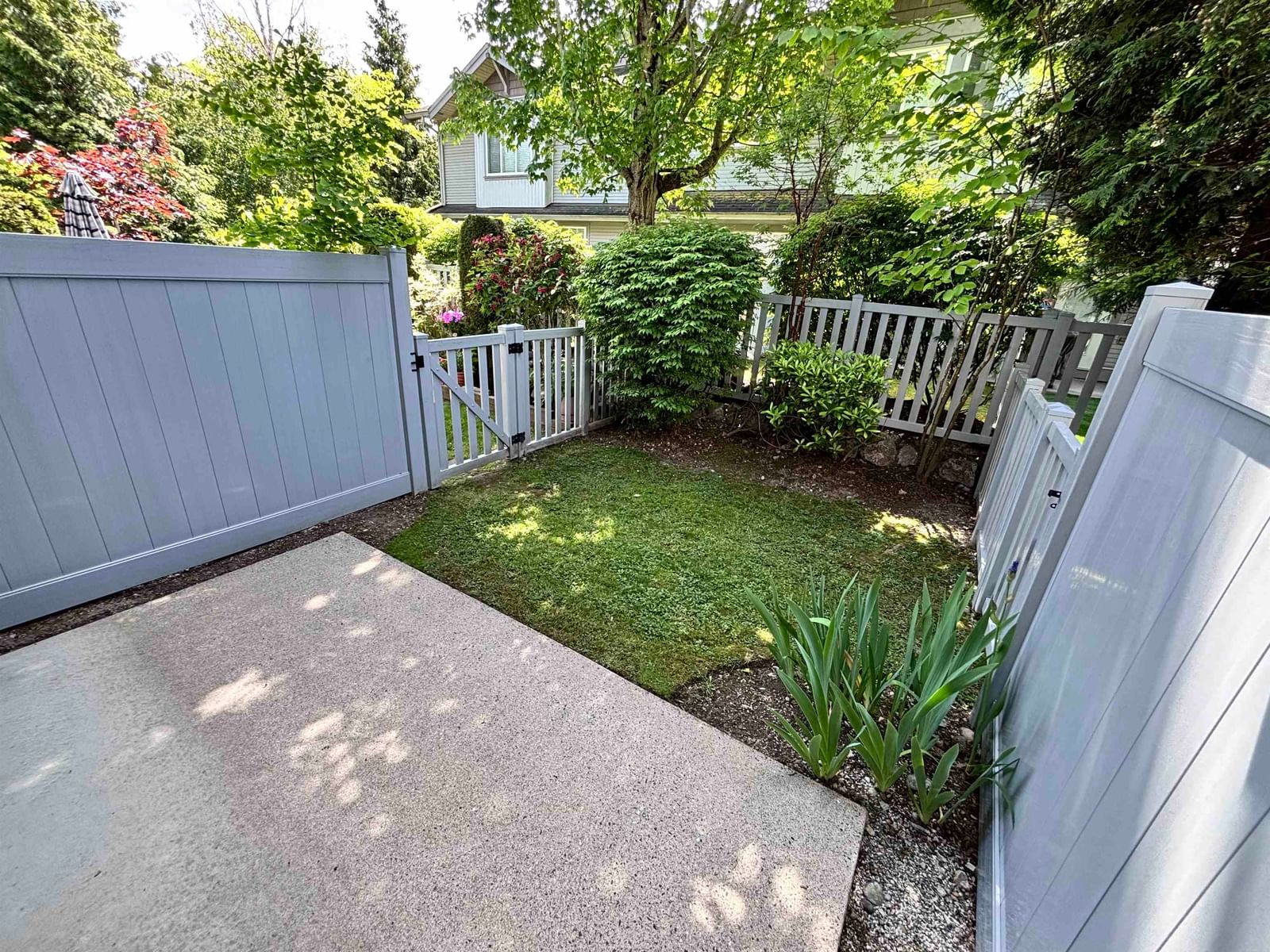 Listing Image 9