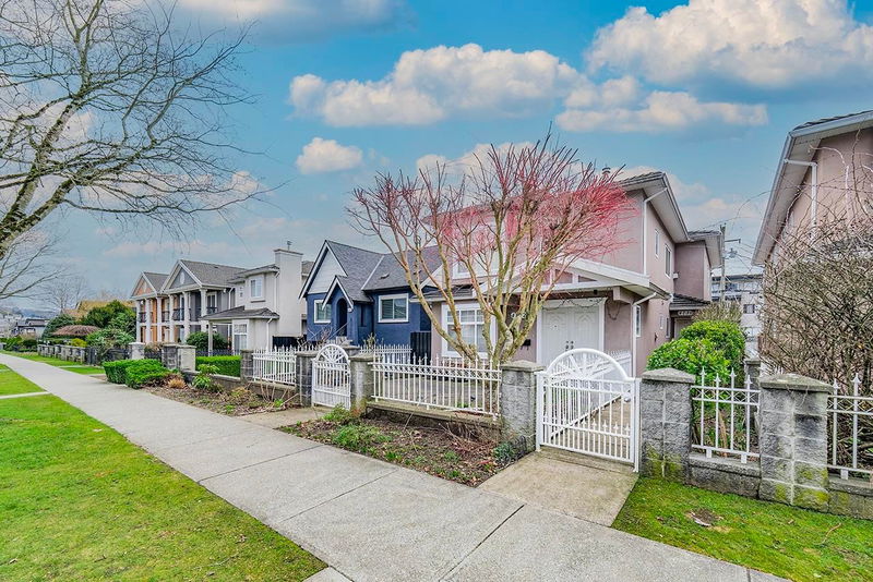 4130 Pandora Street, Burnaby, British Columbia