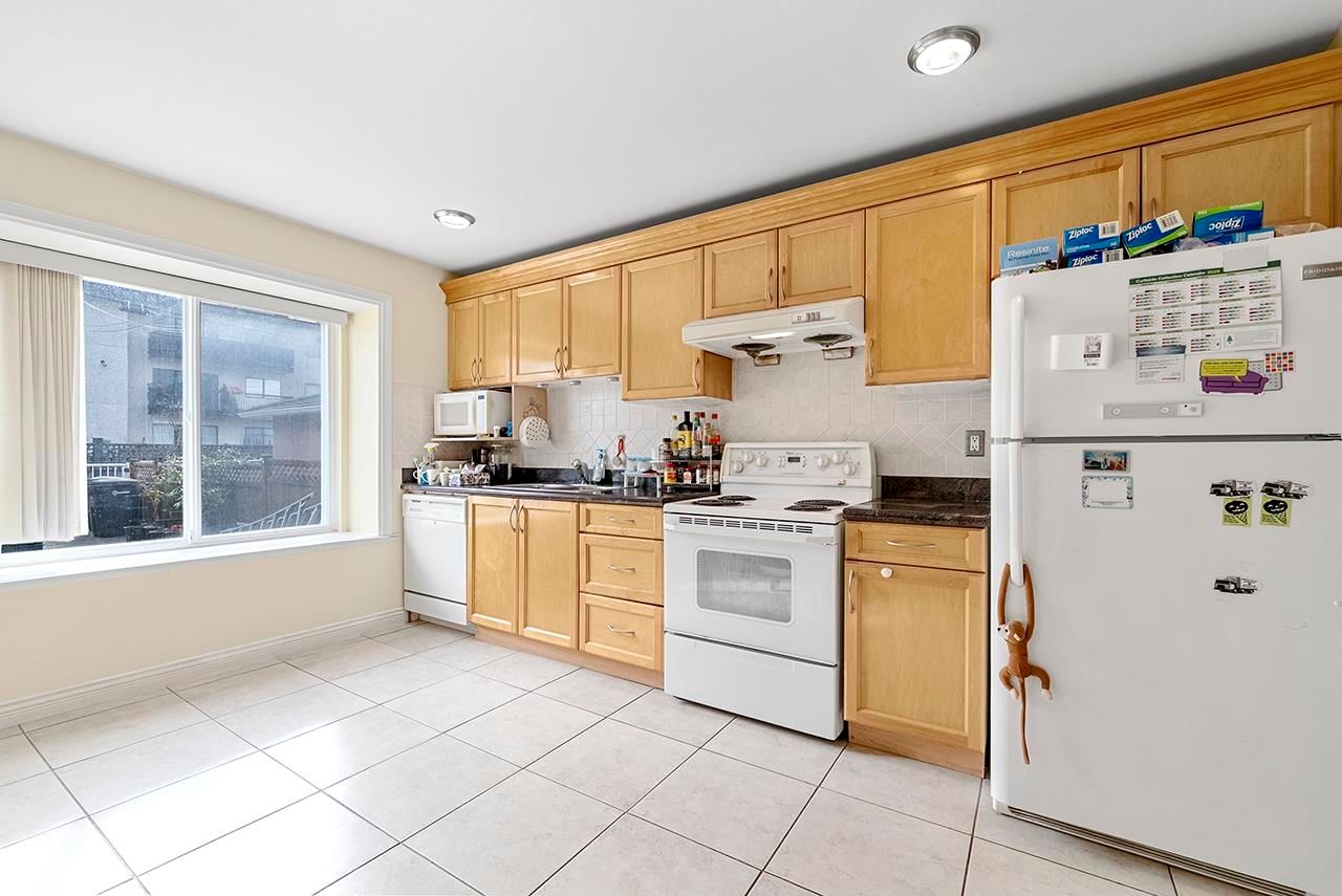 Listing Image 9