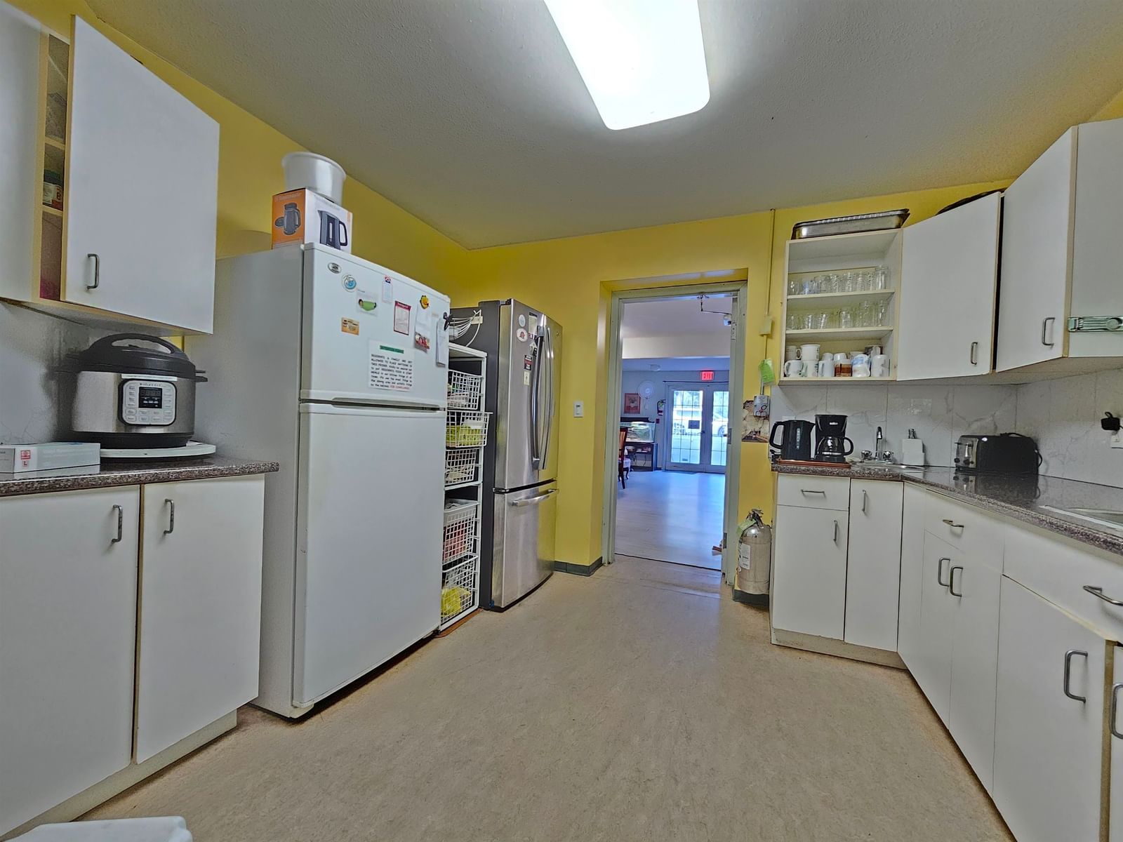 Listing Image 10