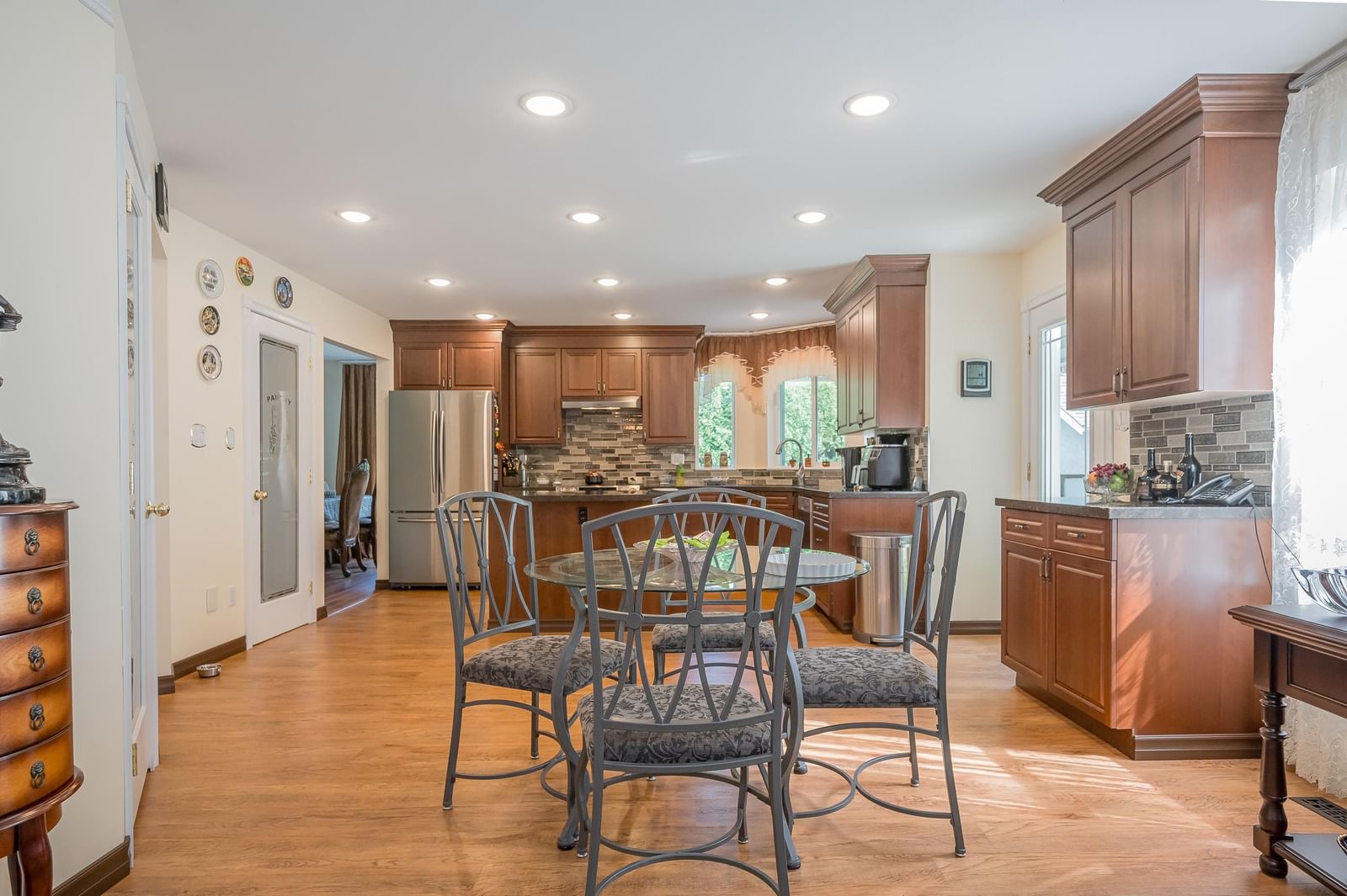 Listing Image 14