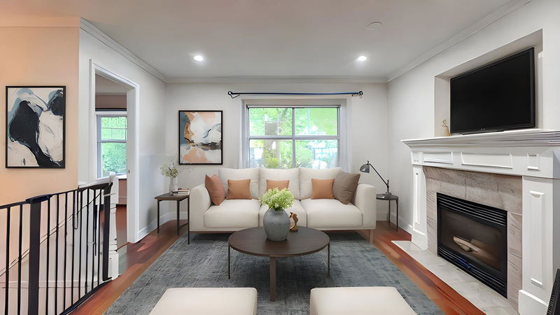 1553 Burrill Avenue, North Vancouver, British Columbia